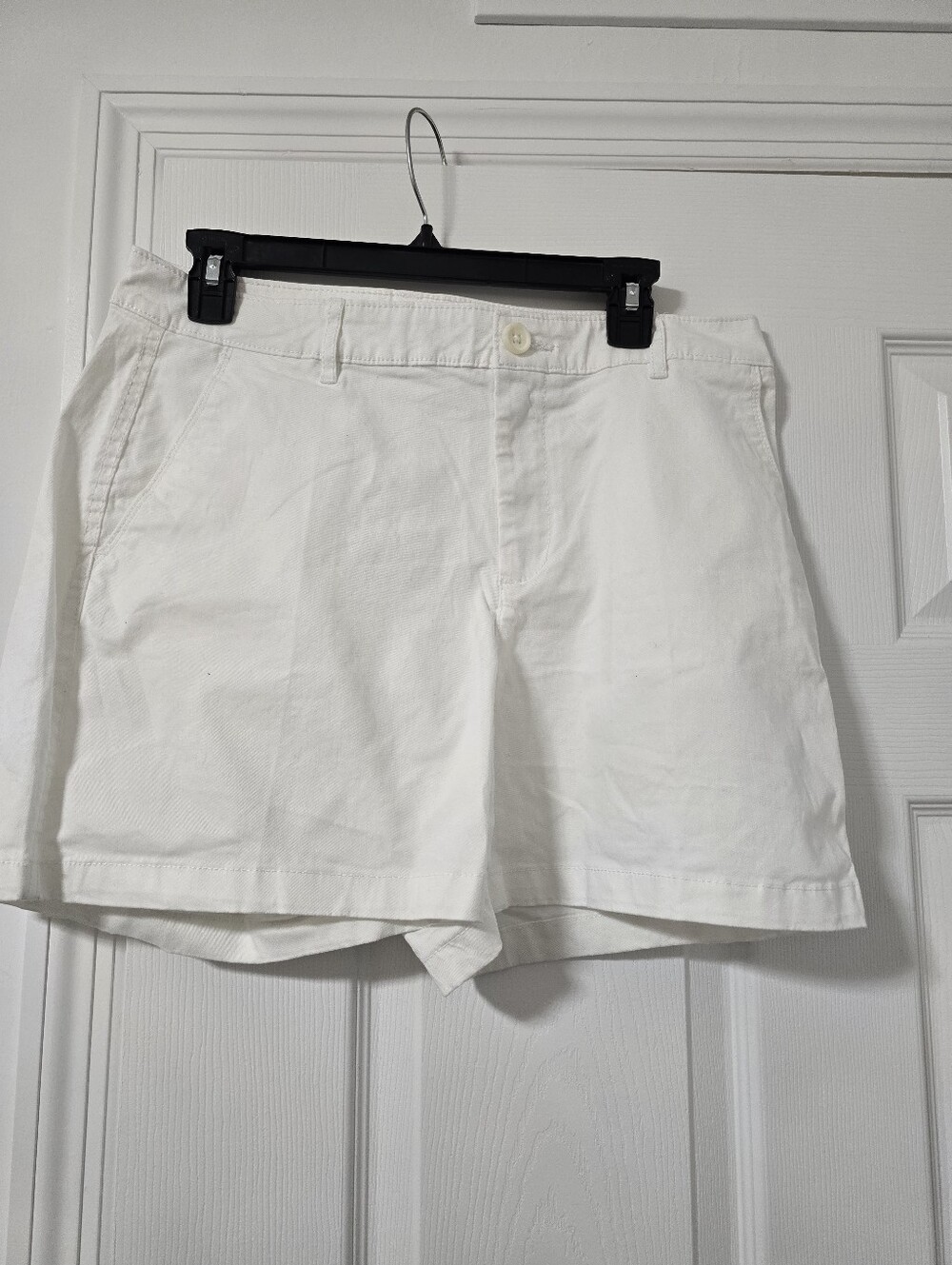 Amazon Essentials White Cotton Chino-Style Shorts